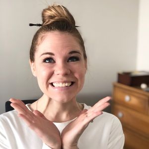 Meet your Posher, Hannah